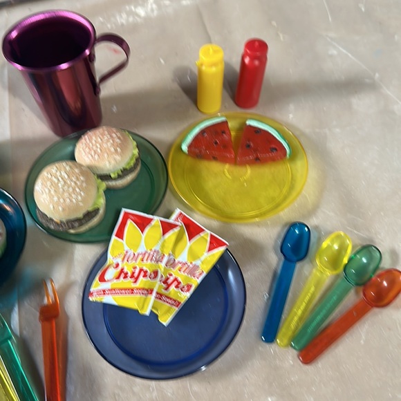 American Girl  Patio Set - Picture 3 of 4